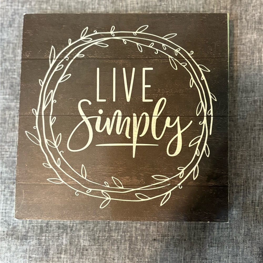 Live Simply Wooden Wall Decor